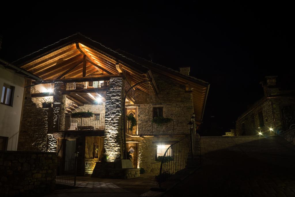 Apartamento Souvenir De Tsaneli Roisan Exterior foto